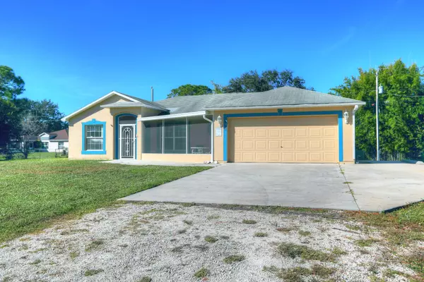 Vero Beach, FL 32967,8215 97th CT