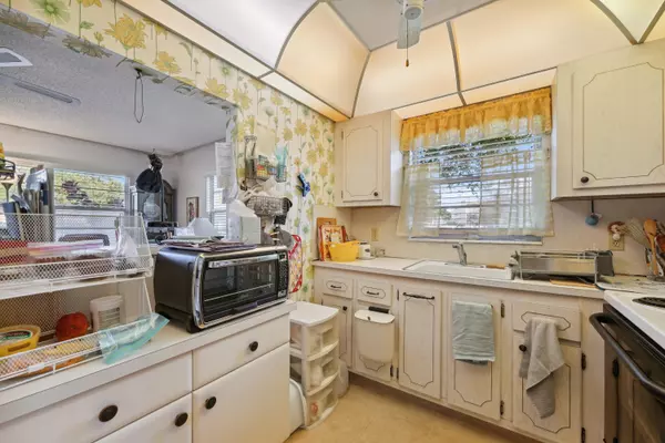 Deerfield Beach, FL 33442,134 Ventnor DR I