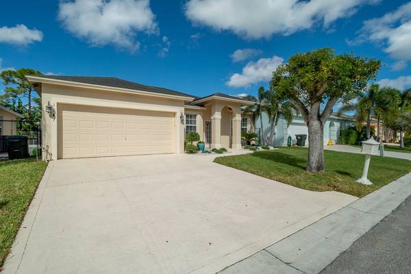 Greenacres, FL 33413,1207 Olympic CIR