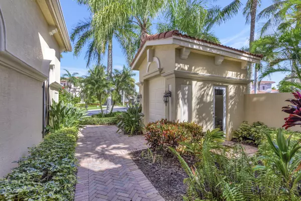 Palm Beach Gardens, FL 33418,179 Viera DR