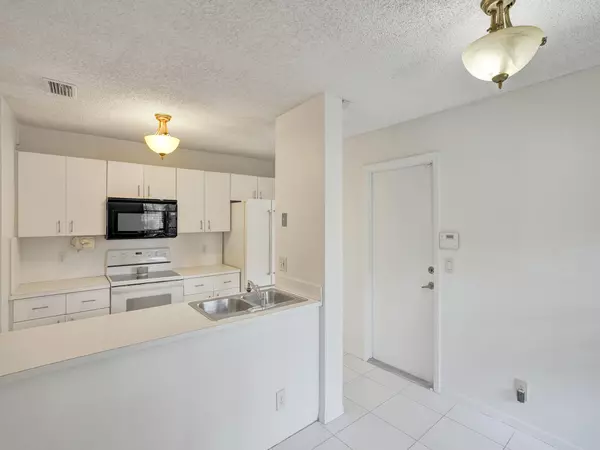 Wellington, FL 33414,12188 Sag Harbor CT 6