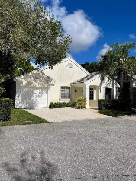 85 Admirals CT, Palm Beach Gardens, FL 33418