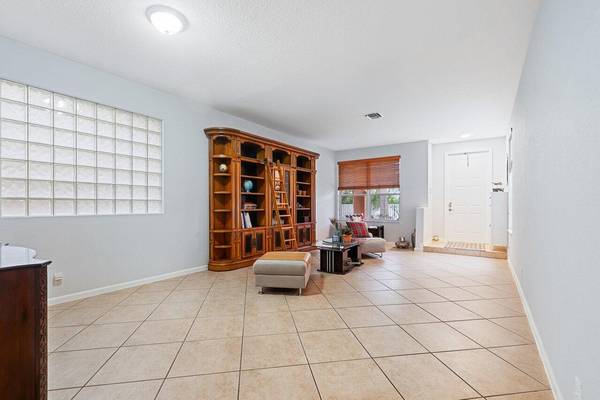 Lake Worth, FL 33463,5069 Sancerre CIR