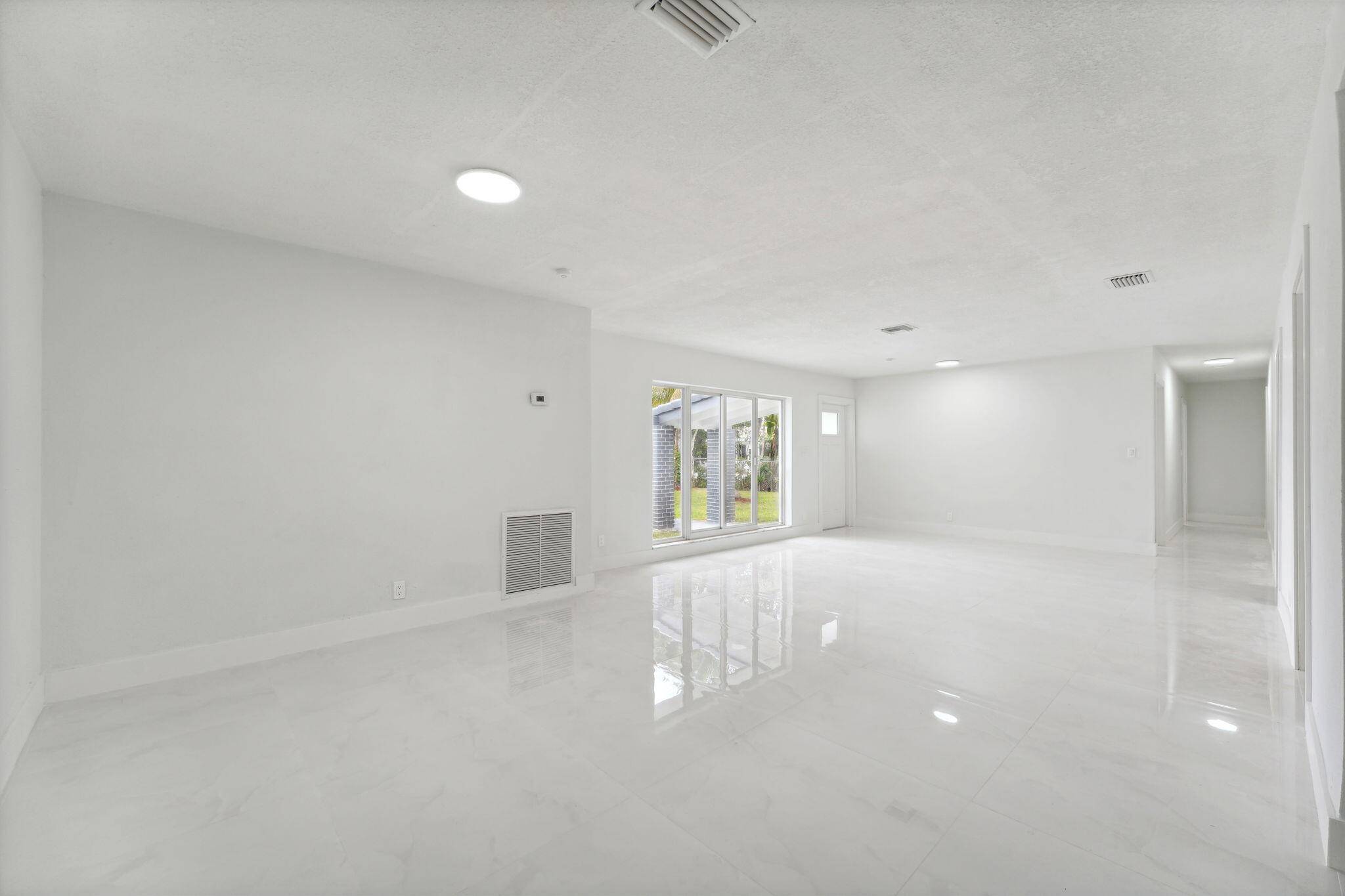 Coral Springs, FL 33065,11160 NW 36th CT