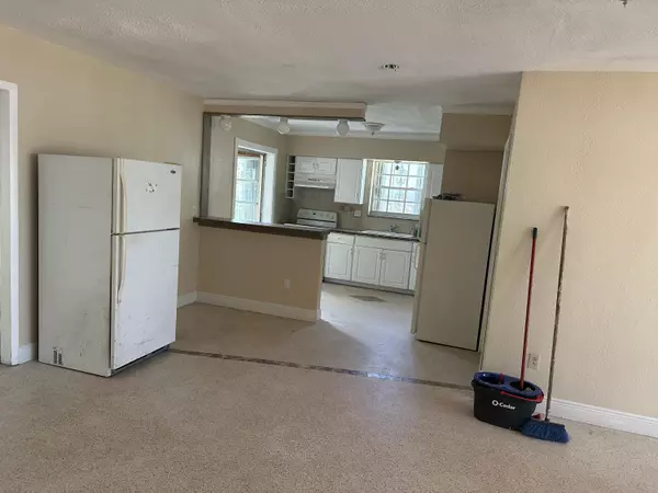 Miami, FL 33155,8216 SW 37th ST