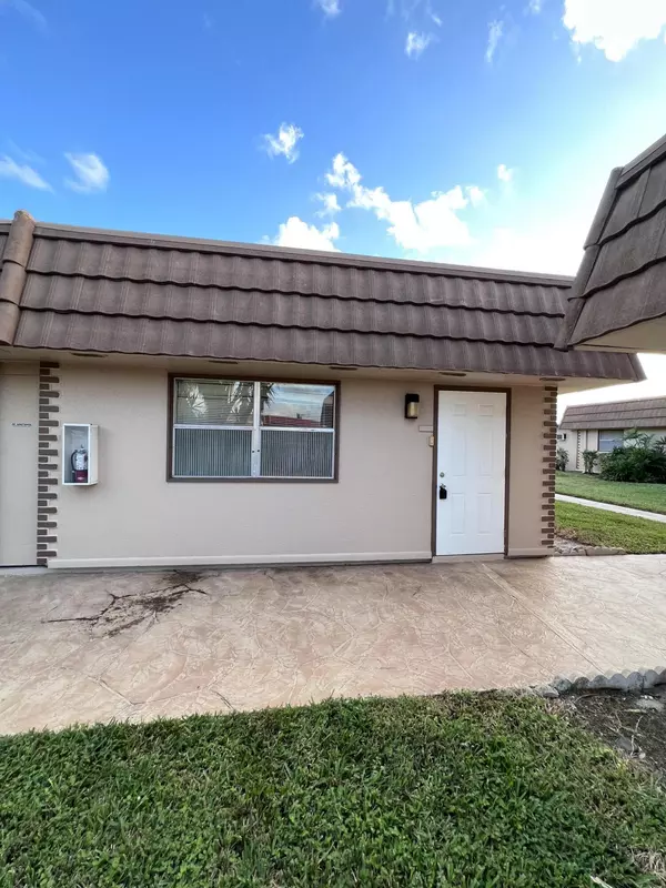 Delray Beach, FL 33446,154 Seville G