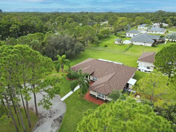 7775 Coconut BLVD, The Acreage, FL 33412