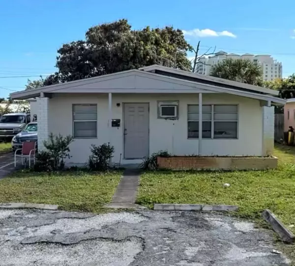 502 NE 2nd ST, Boynton Beach, FL 33435