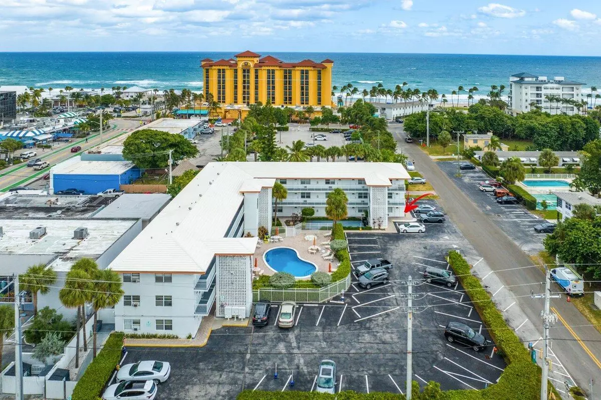 Deerfield Beach, FL 33441,120 NE 20th AVE 11