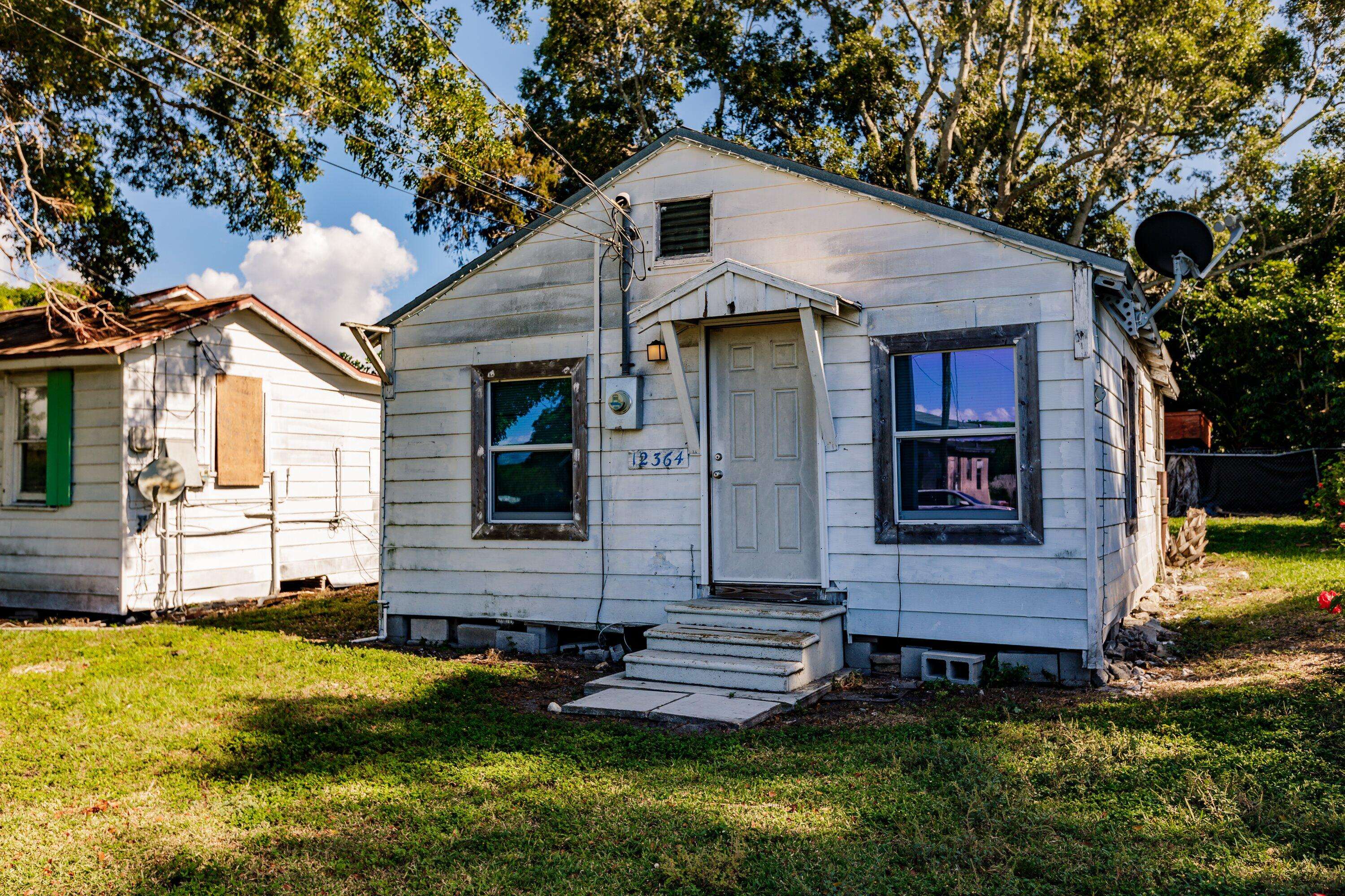 Canal Point, FL 33438,12364 Lakeshore DR