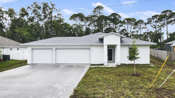 2118 SW Alloway AVE, Port Saint Lucie, FL 34953