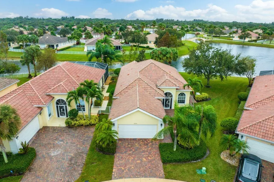 8304 Pine Cay RD, Wellington, FL 33414