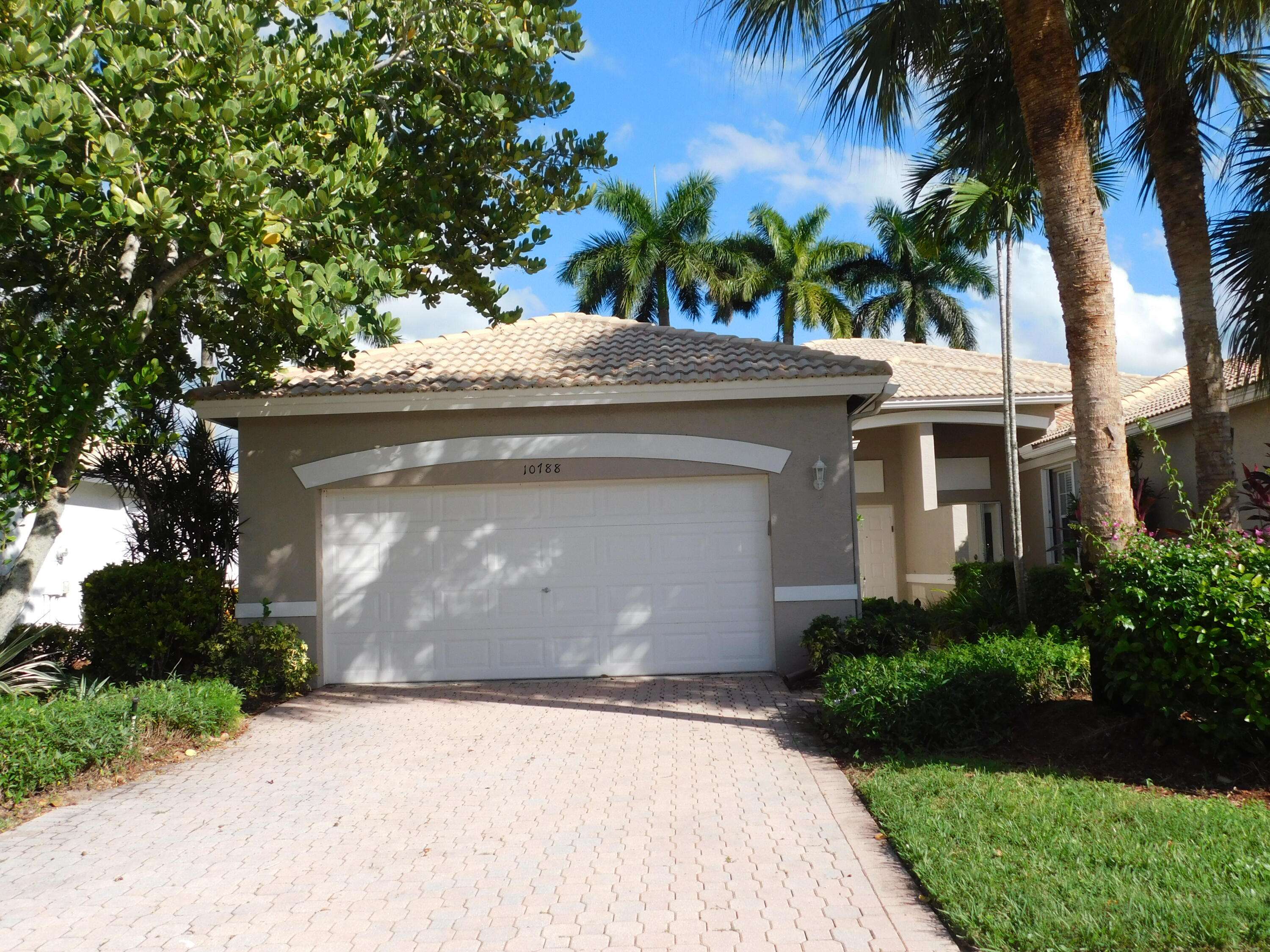 10788 Royal Caribbean CIR, Boynton Beach, FL 33437
