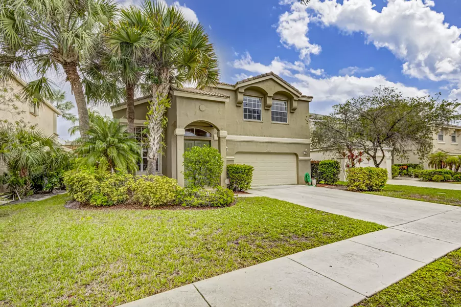 2008 Reston CIR, Royal Palm Beach, FL 33411