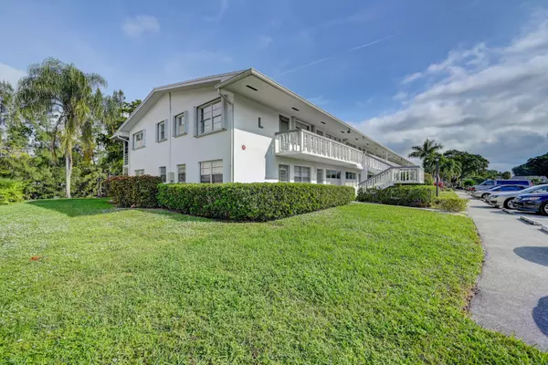 Deerfield Beach, FL 33442,373 Durham L CIR