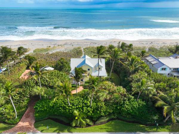 107 N Beach RD,  Jupiter Island,  FL 33455