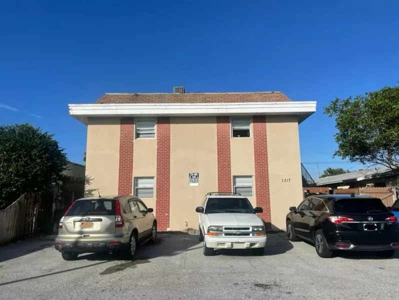 1317 N Federal HWY, Lake Worth Beach, FL 33460