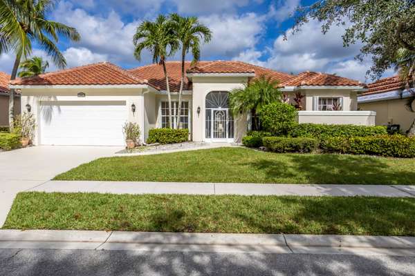 7647 Red River RD,  West Palm Beach,  FL 33411