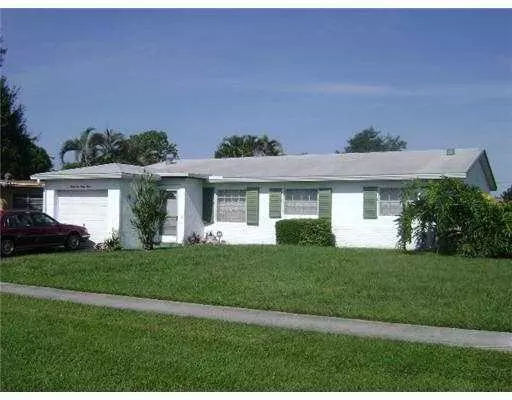 3433 Pinehurst DR, Lake Worth, FL 33467