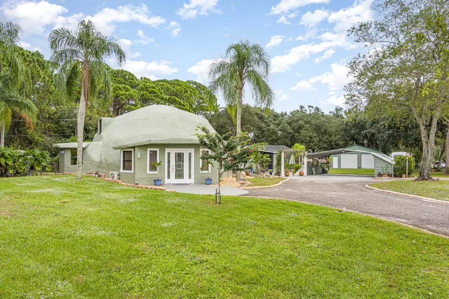 2025 Cox RD, Cocoa, FL 32926