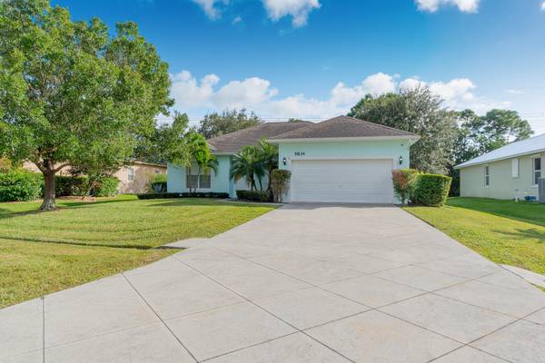 5834 NW Windy Pines LN, Port Saint Lucie, FL 34986