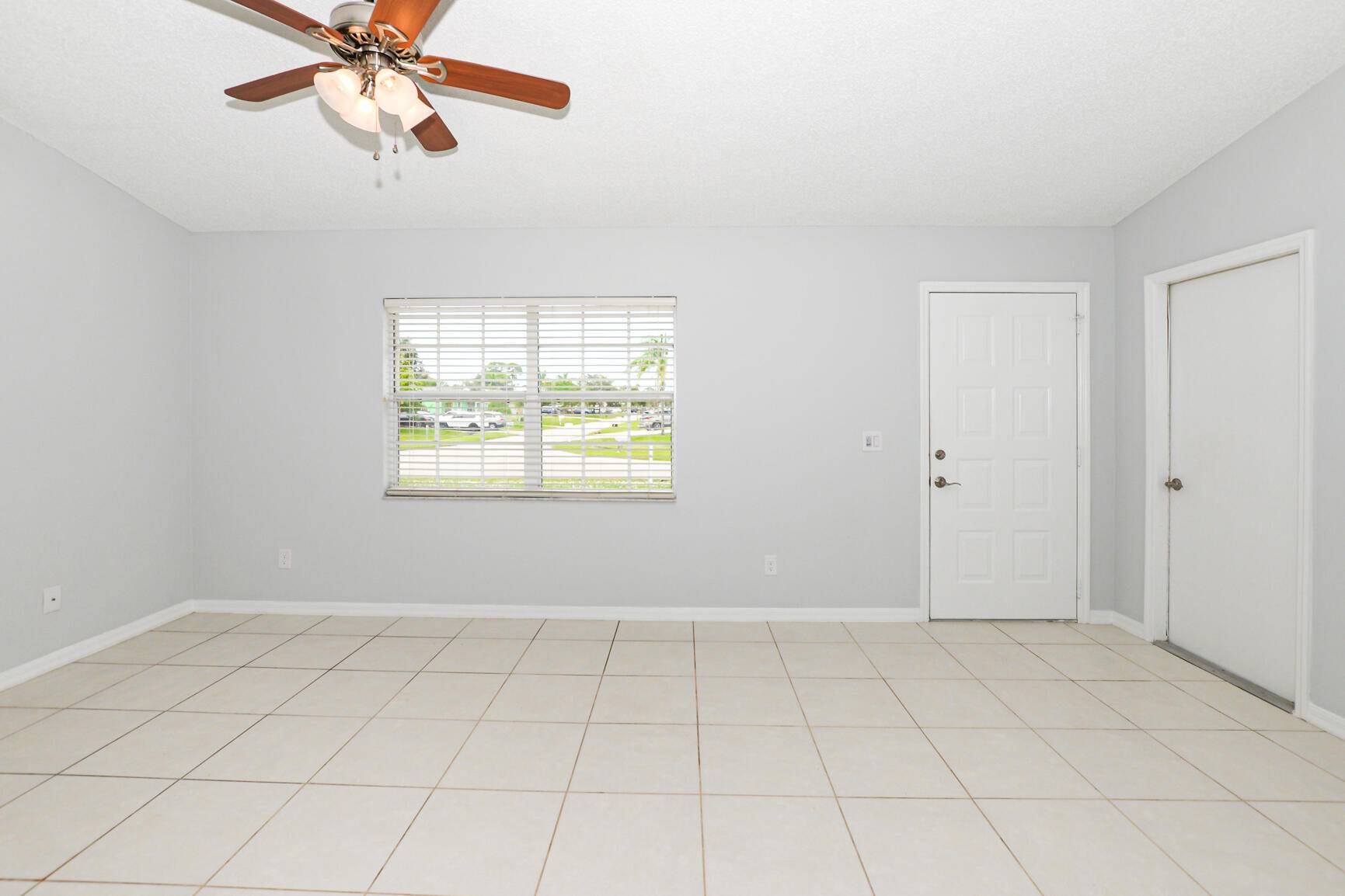 Port Saint Lucie, FL 34984,110 SW Christmas TER