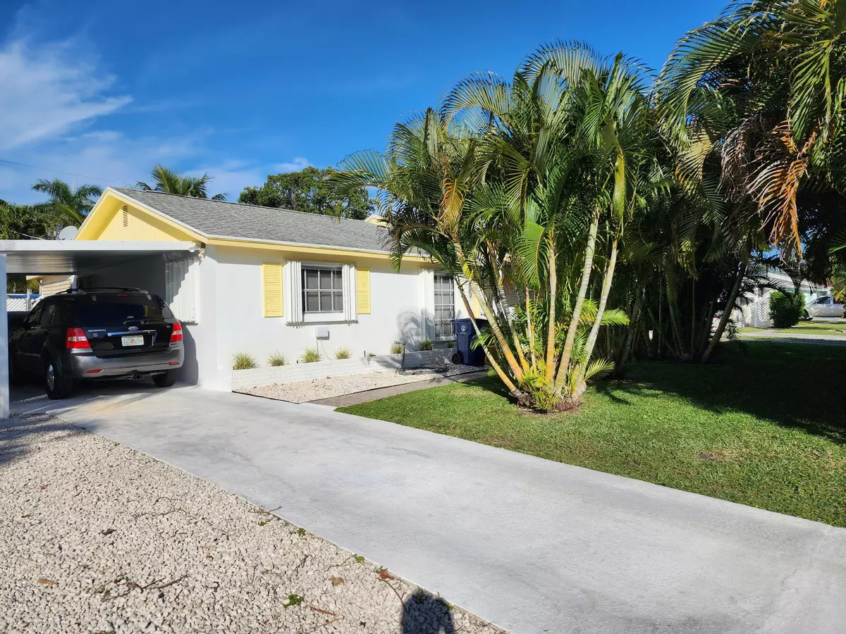 Jupiter, FL 33458,917 Riverwood LN