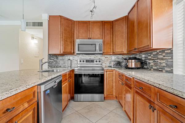 16 Burgundy A, Delray Beach, FL 33484