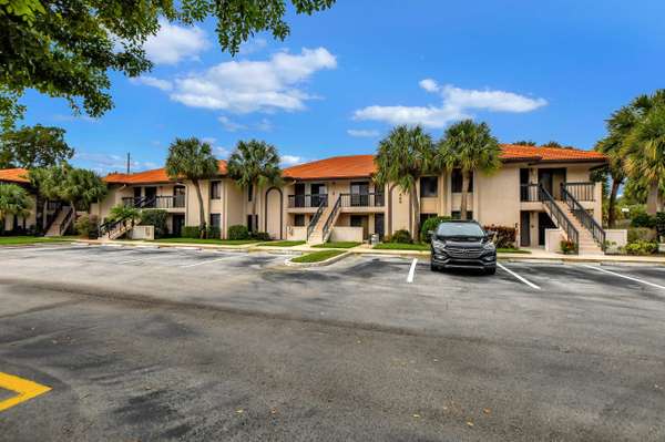 400 Club CIR 106, Boca Raton, FL 33487