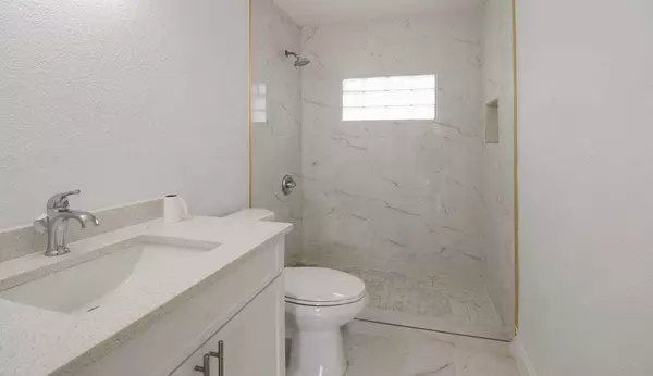 Lantana, FL 33462,1099 Oleander RD