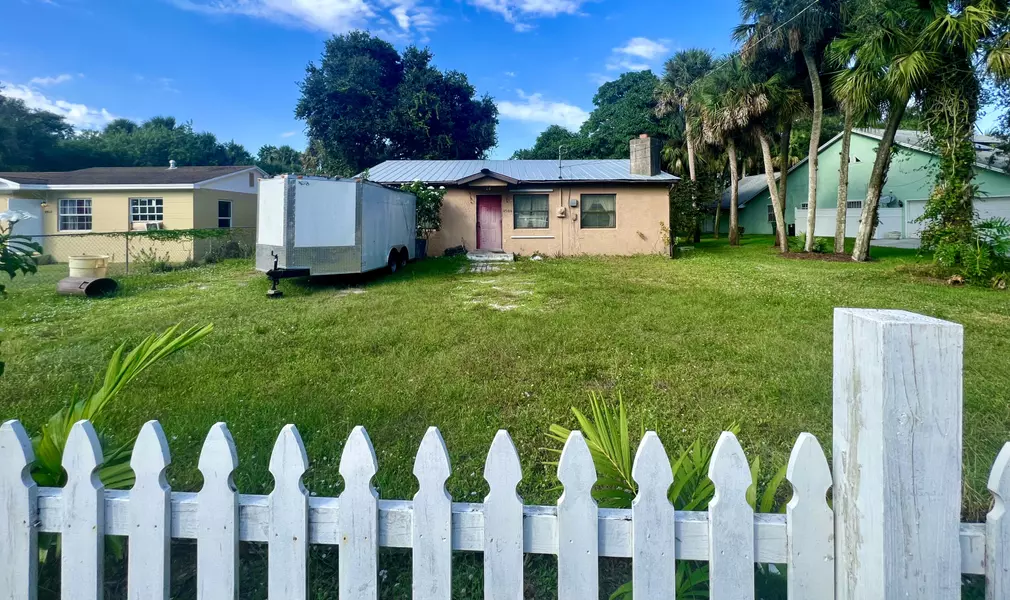 4504 Matanzas AVE, Fort Pierce, FL 34946