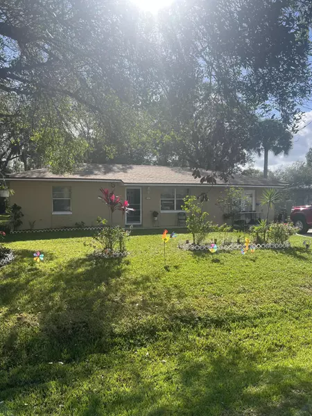 7407 Deland AVE, Fort Pierce, FL 34951