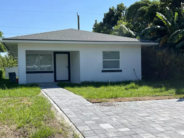 Lantana, FL 33462,1090 Highland RD