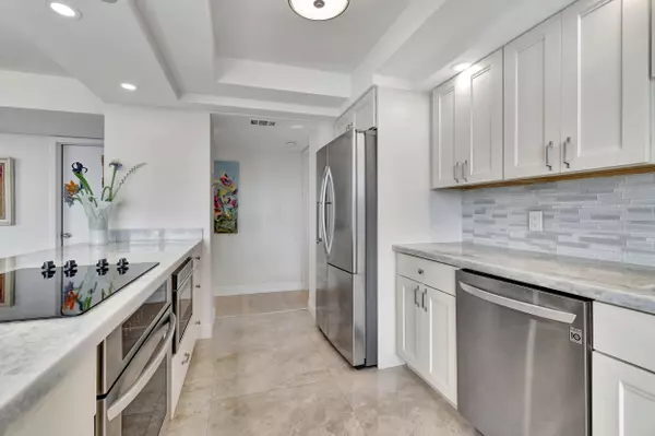 Highland Beach, FL 33487,3450 S Ocean BLVD 902