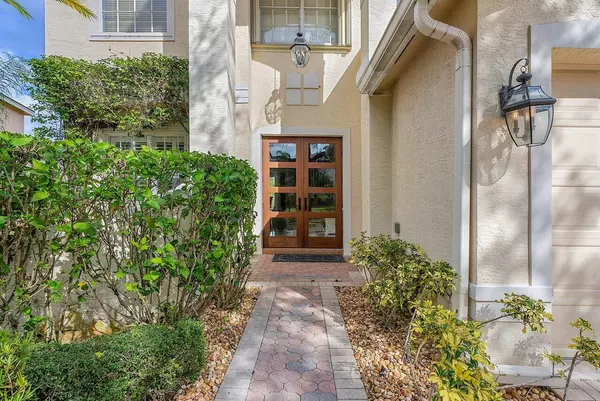 Boca Raton, FL 33498,19329 Skyridge CIR