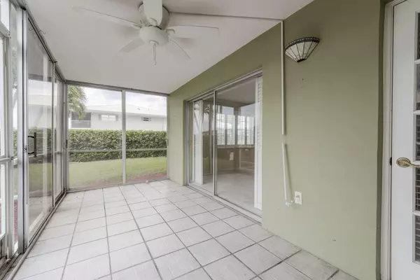 North Palm Beach, FL 33408,117 Lehane TER 112