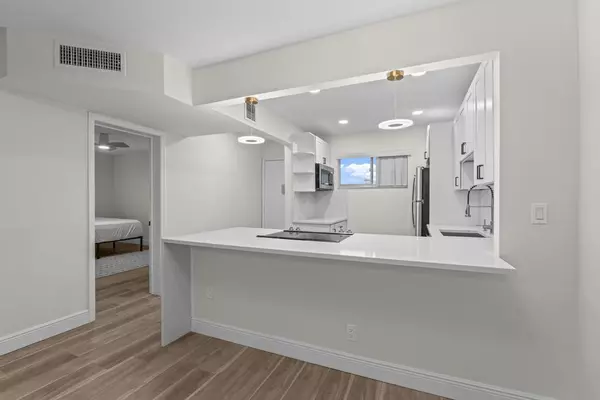 Lake Worth, FL 33461,2855 S Garden DR 312