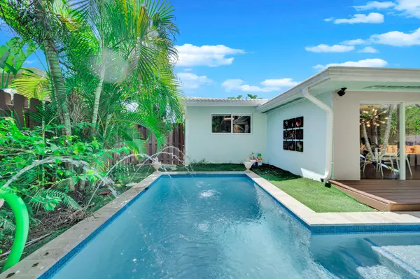 Wilton Manors, FL 33305,2212 NE 16th AVE