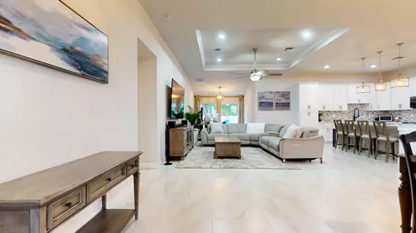 2102 SW Alloway AVE Port Saint Lucie, FL 34953