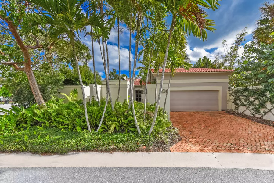 108 Sunfish LN, Jupiter, FL 33477