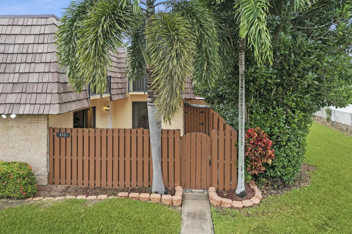 Palm Springs, FL 33461,833 Springdale CIR 83c