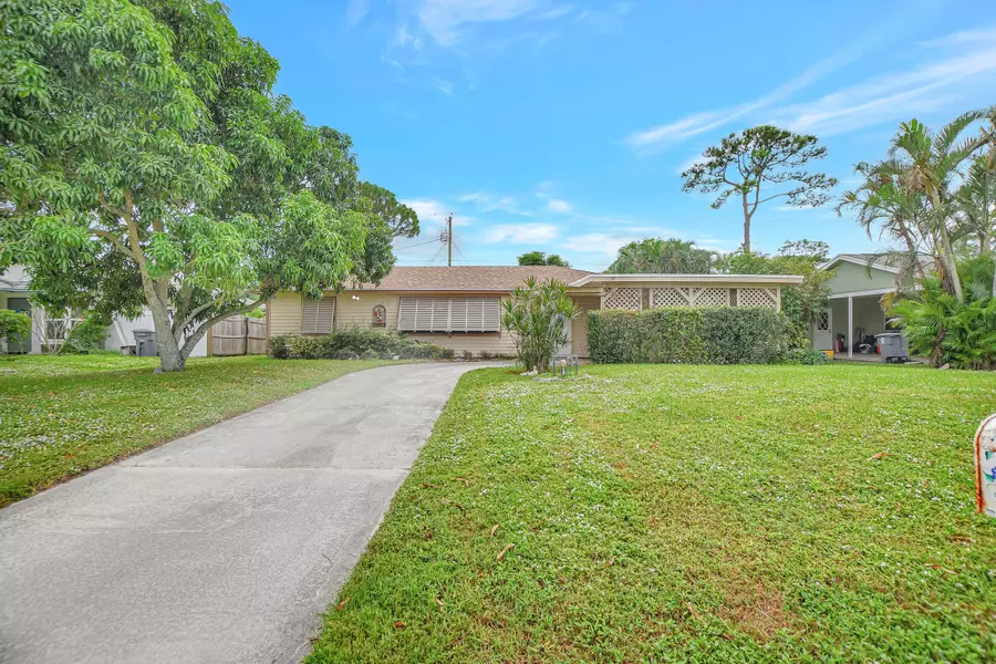 3584 Kitely AVE, Boynton Beach, FL 33436