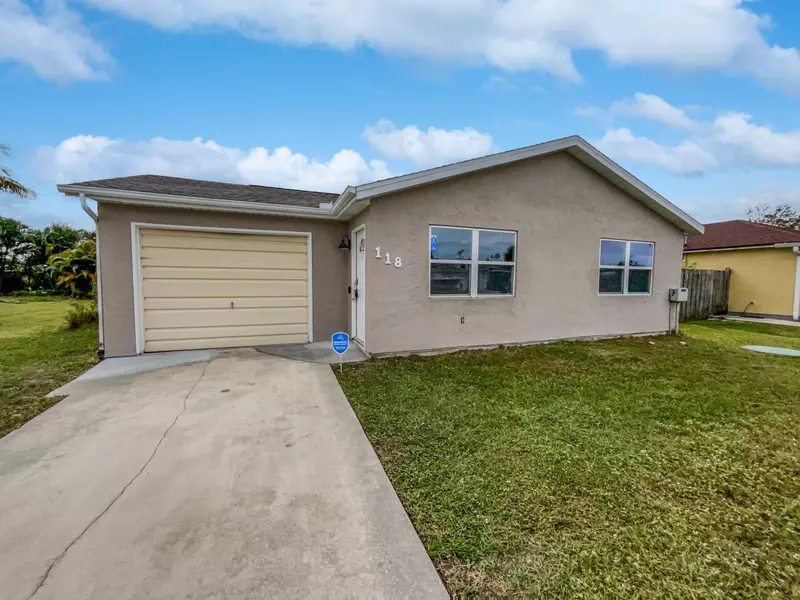 118 NE Jettie TER, Port Saint Lucie, FL 34983