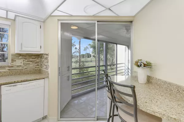 Lake Worth, FL 33467,3810 Via Poinciana 206