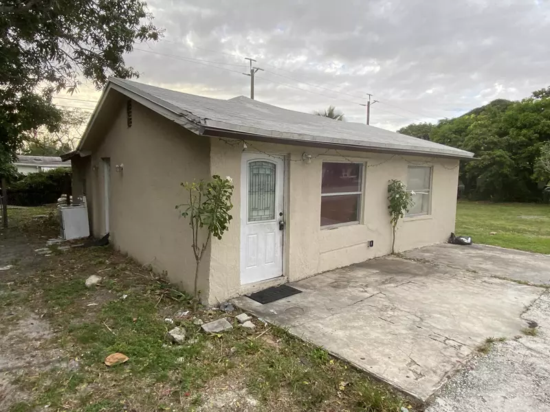 3919 Kirk RD, Lake Worth, FL 33461