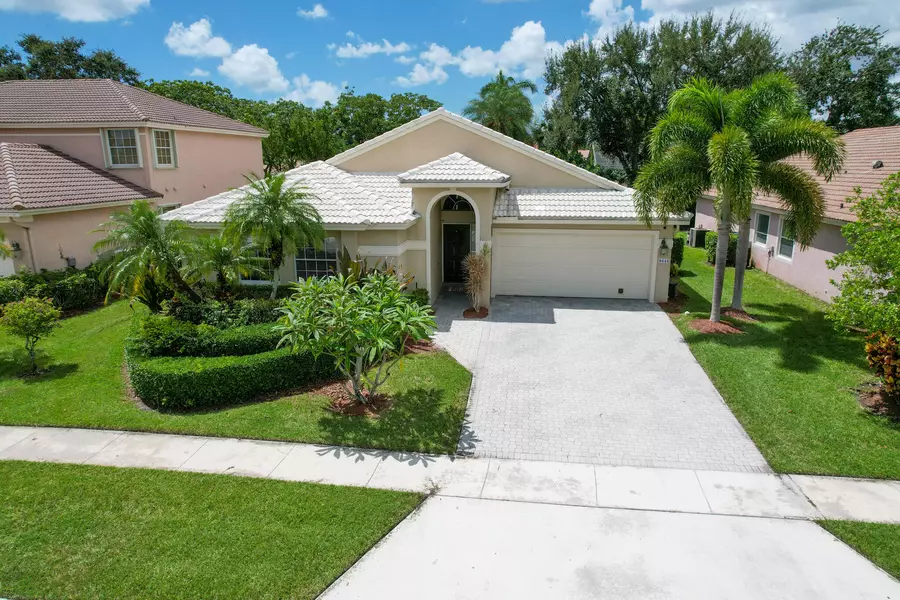 8646 Via Ancho RD, Boca Raton, FL 33433