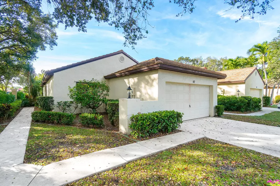 62 N Ironwood WAY, Palm Beach Gardens, FL 33418