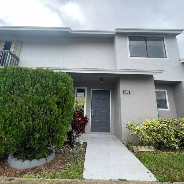 2802 Canalside DR, Greenacres, FL 33463