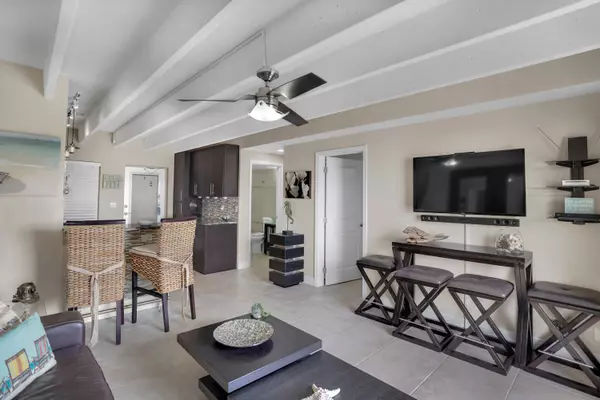 South Palm Beach, FL 33480,4500 S Ocean BLVD 311
