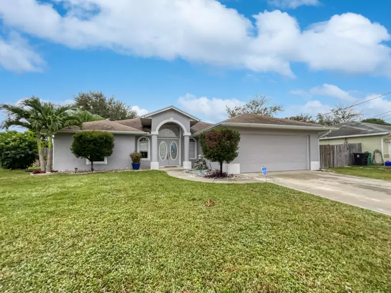 2442 SW Dalpina RD, Port Saint Lucie, FL 34953